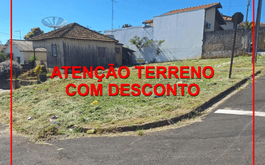 Vende-se Terreno Urbano COM DESCONTO na Esquina da Rua Manoel Lopes com a Dom Bosco em Lucélia-SP