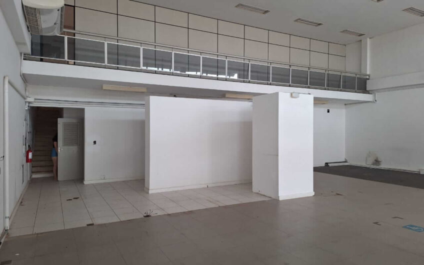 Prédio Comercial à venda no Coração de Lucélia!