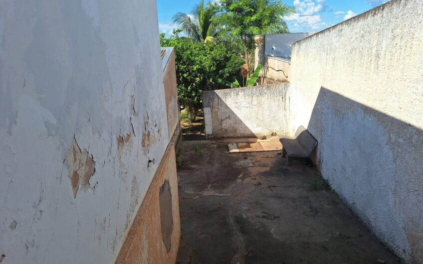 Imóvel residencial a venda no centro de Lucélia