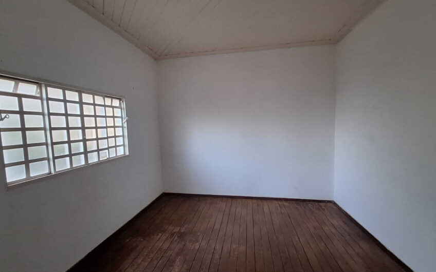 Casa à venda no Centro de Lucélia/SP