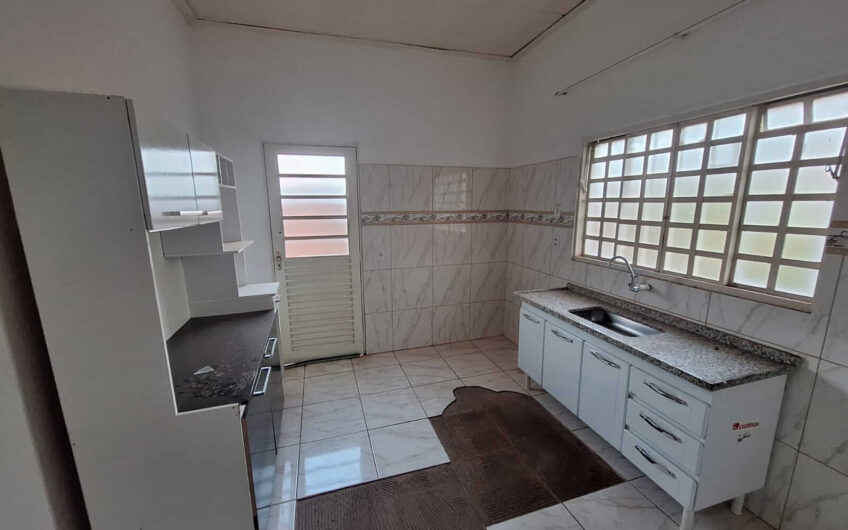 Casa à venda no Centro de Lucélia/SP