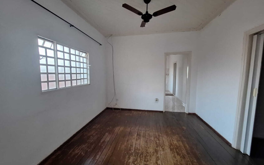 Casa à venda no Centro de Lucélia/SP