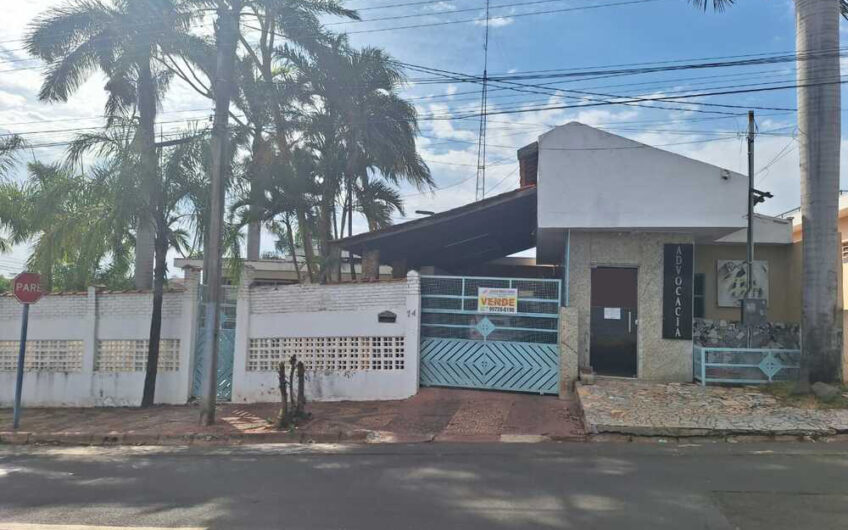 Vende-se imóvel Residencial no Centro de Lucélia – SP