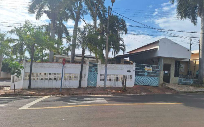 Vende-se imóvel Residencial no Centro de Lucélia – SP