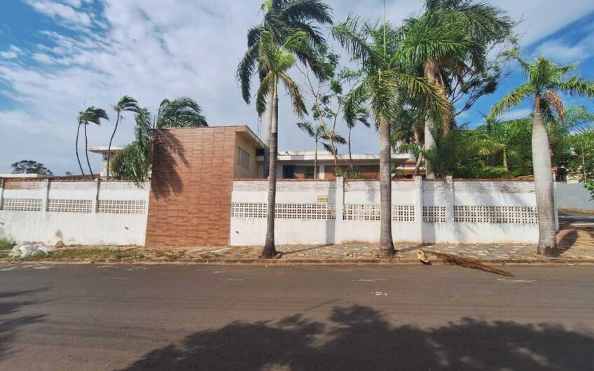 Vende-se imóvel Residencial no Centro de Lucélia – SP