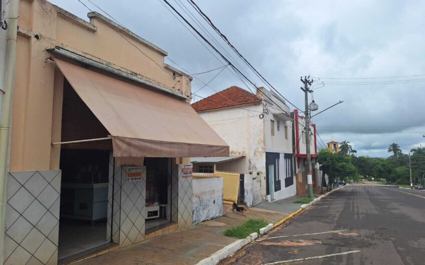 Prédio Comercial à Venda no Centro de Flórida Paulista-SP