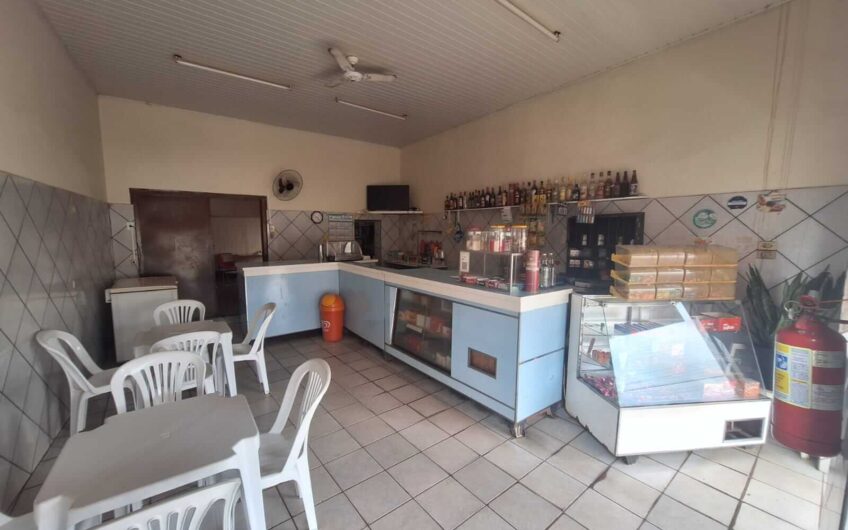 Prédio Comercial à Venda no Centro de Flórida Paulista-SP