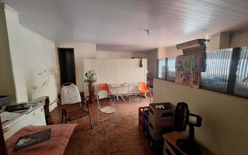 Prédio Comercial à Venda no Centro de Flórida Paulista-SP