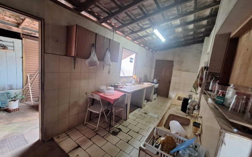 Prédio Comercial à Venda no Centro de Flórida Paulista-SP