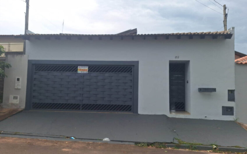 Casa à venda na Vila Rancharia em Lucélia SP
