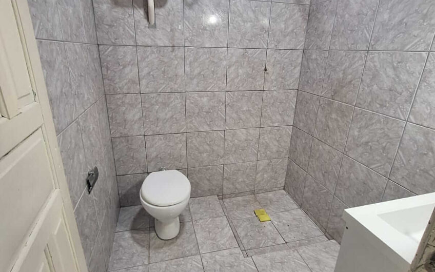 Vende-se Casa na rua Padre Antonio Ribeiro Pinto em Lucélia