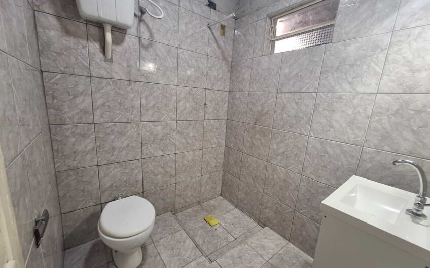 Vende-se Casa na rua Padre Antonio Ribeiro Pinto em Lucélia