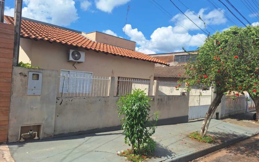 Imóvel residencial a venda em Adamantina-SP