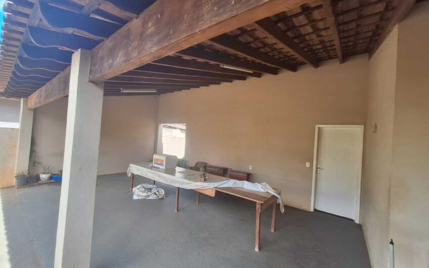 Imóvel residencial a venda em Adamantina-SP