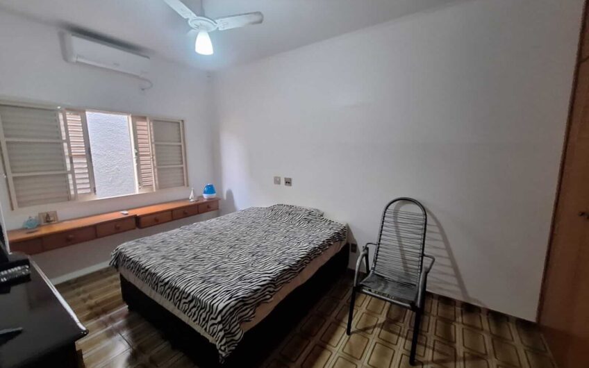 Vende-se imóvel residencial alto padrão em Lucélia-SP