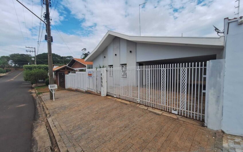 Vende-se imóvel residencial alto padrão em Lucélia-SP