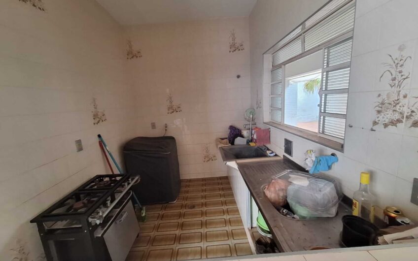 Vende-se imóvel residencial alto padrão em Lucélia-SP