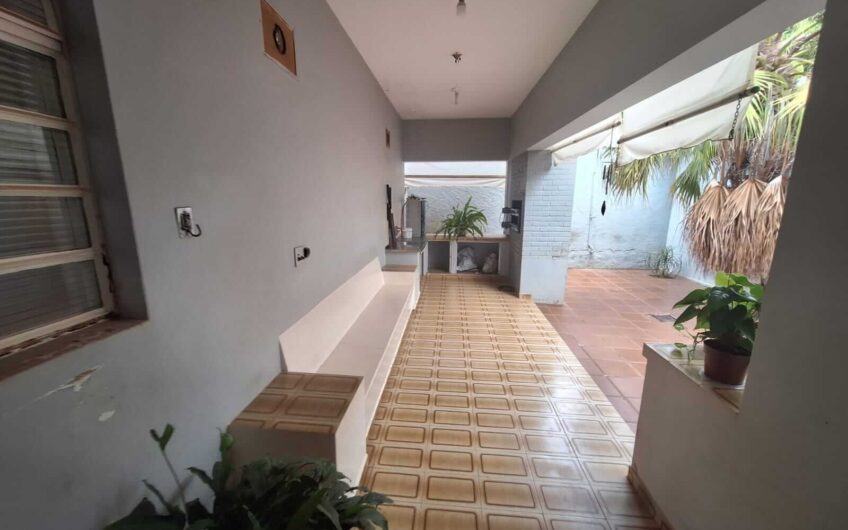 Vende-se imóvel residencial alto padrão em Lucélia-SP