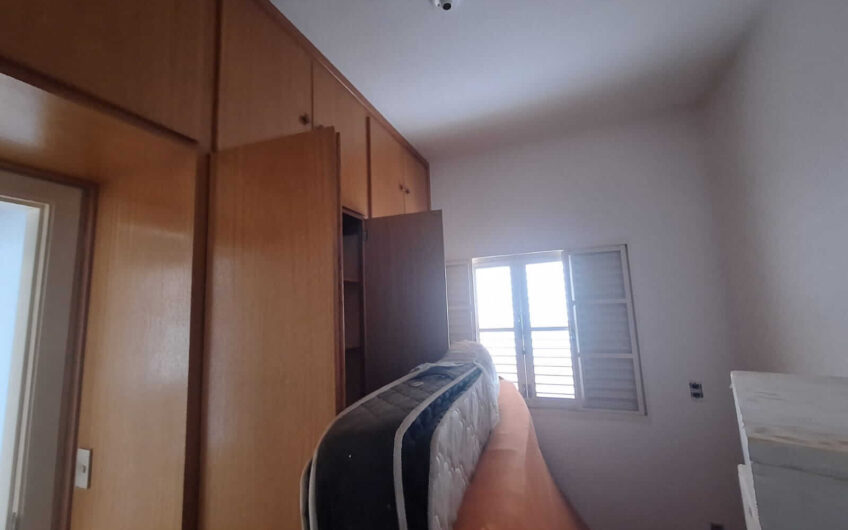 Vende-se imóvel residencial alto padrão em Lucélia-SP