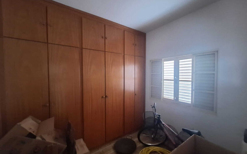 Vende-se imóvel residencial alto padrão em Lucélia-SP