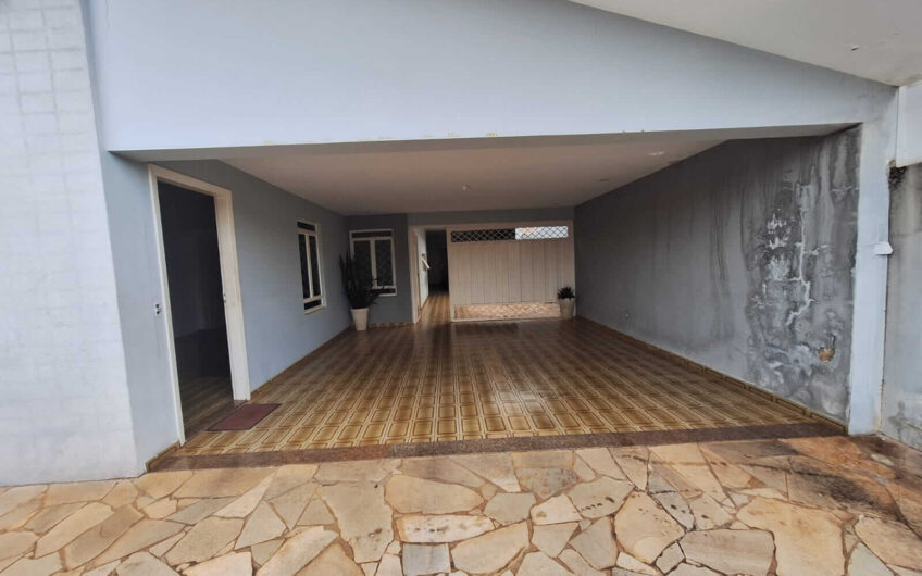 Vende-se imóvel residencial alto padrão em Lucélia-SP