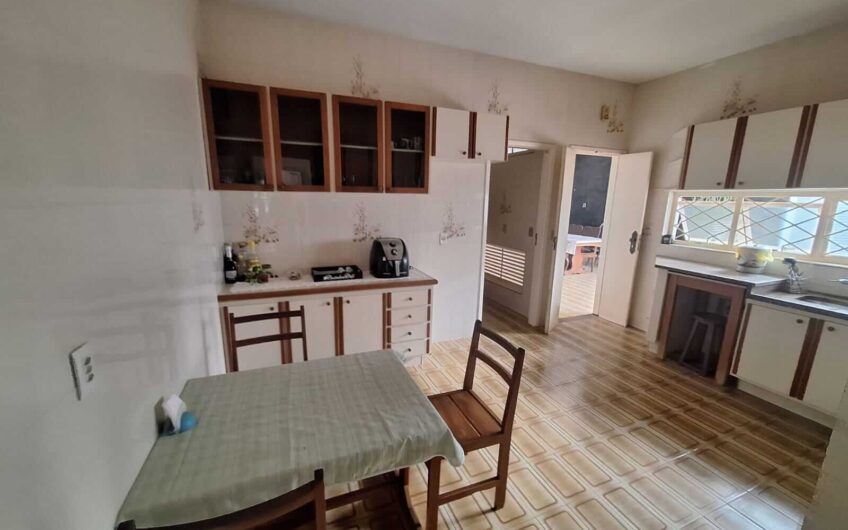 Vende-se imóvel residencial alto padrão em Lucélia-SP