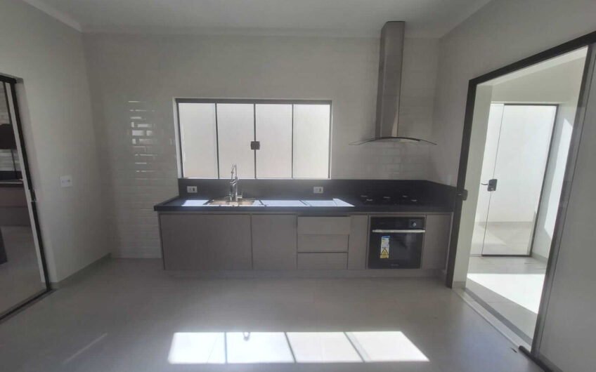 Vende-se Imóvel Alto Padrão em Localização Privilegiada – Adamantina/SP