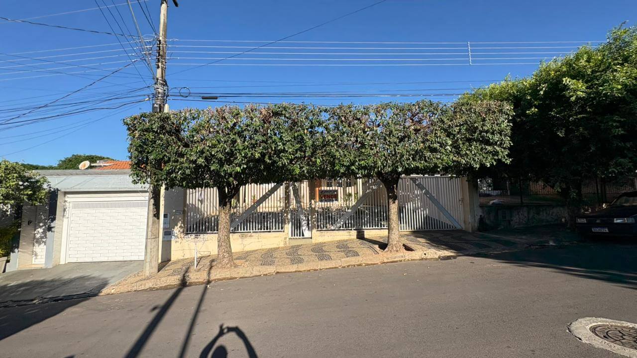 Vende-se Imóvel residencial na Rua Olderico Fiorini em Lucélia SP