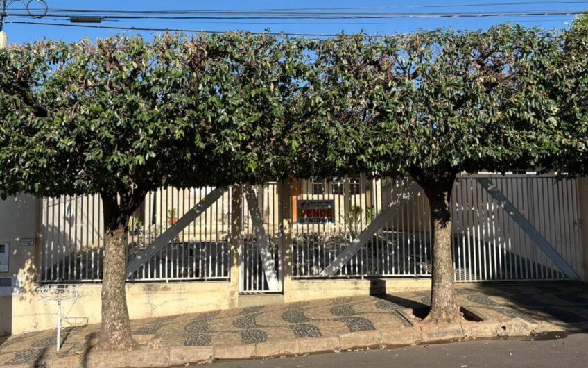 Vende-se Imóvel residencial na Rua Olderico Fiorini em Lucélia SP