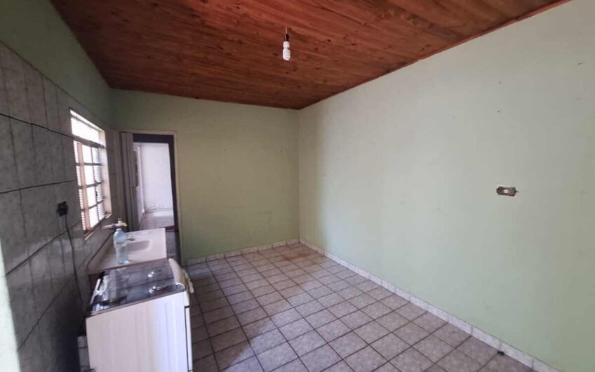 Vende-se Casa no bairro Nosso Teto 1 em Lucélia