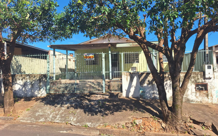 Vende-se Casa no bairro Nosso Teto 1 em Lucélia