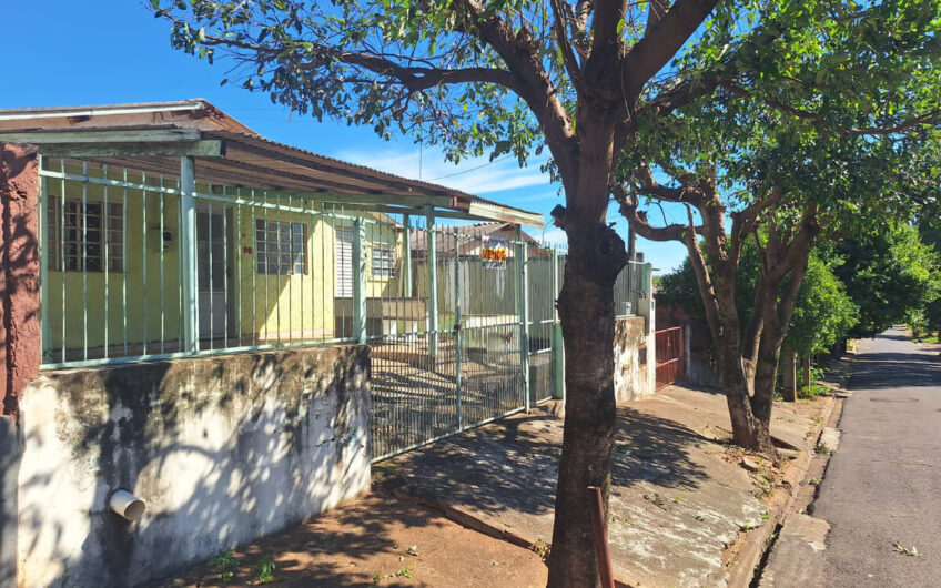 Vende-se Casa no bairro Nosso Teto 1 em Lucélia