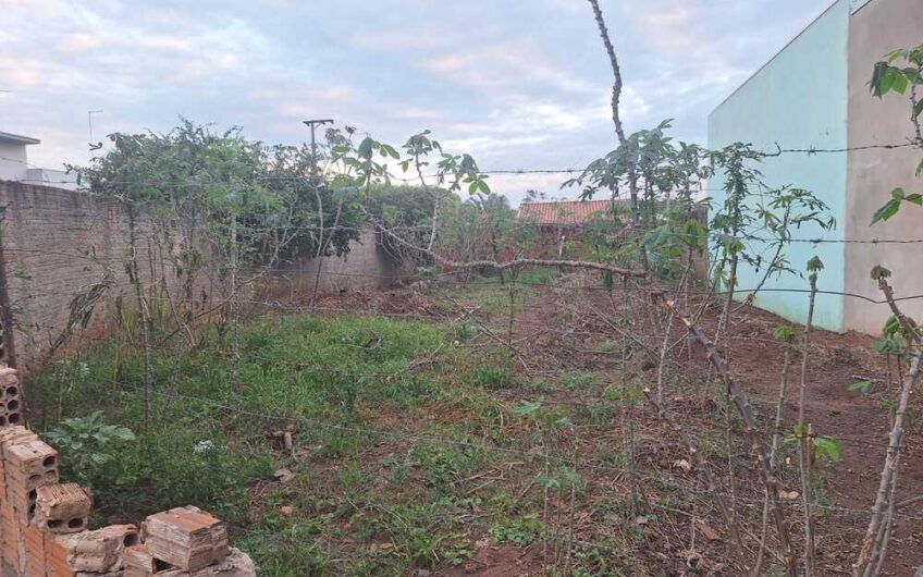 Vende-se Terreno de Esquina Loteamento parque dos sonhos