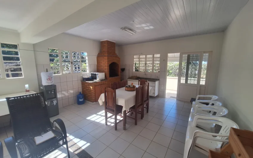 Vende-se Imóvel Residencial com amplo terreno em Lucélia -SP