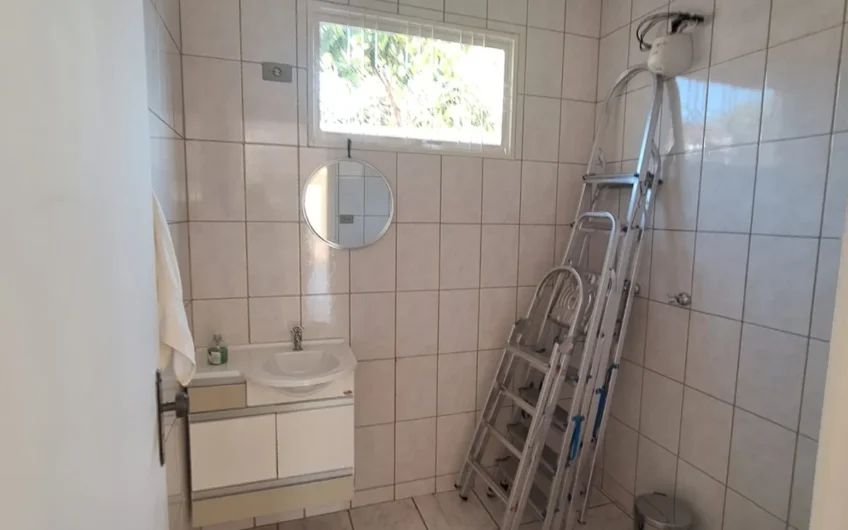 Vende-se Imóvel Residencial com amplo terreno em Lucélia -SP